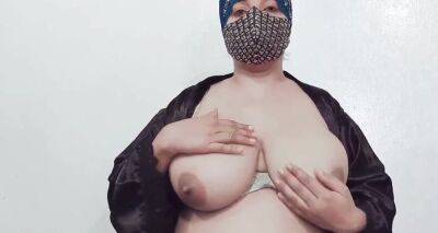 Arabic Big Tits Milf Mastrubate With Dildo on sexyblondegirl.com