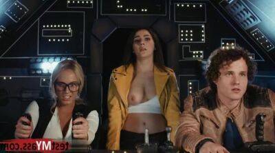 Star Wars Parody Sex Scene on sexyblondegirl.com